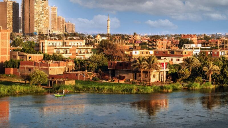 البورصة المصرية تربح 427 مليار جنيه منذ يناير.. كيف صنعت الهدنة هذا الرقم؟