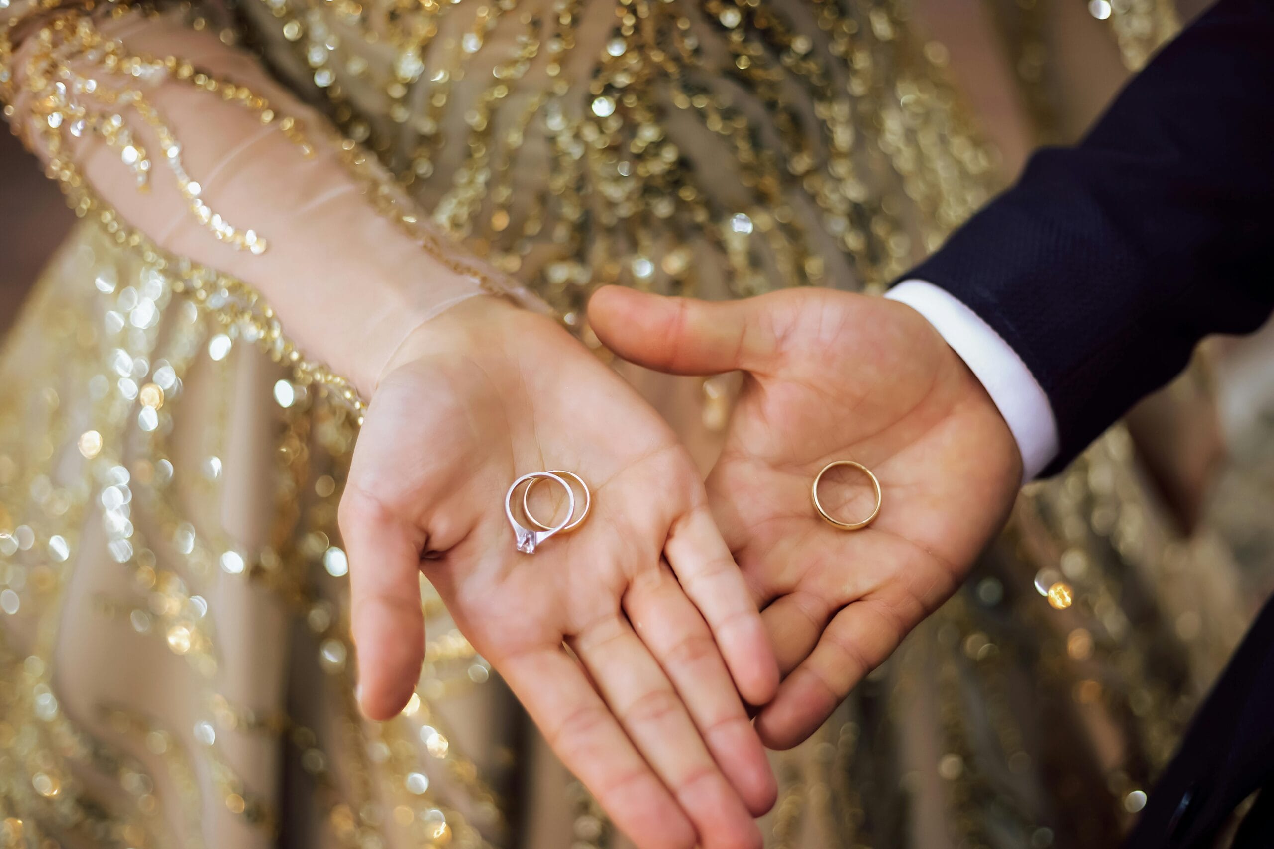 الذهب في مصر الثلاثاء 7 أبريل 2026.. عيار 21 يتراجع إلى 7130 جنيهاً مع ضغط الدولار